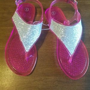 🚫SOLD 🚫SOLD🚫Fun pink jellies big girls size 2